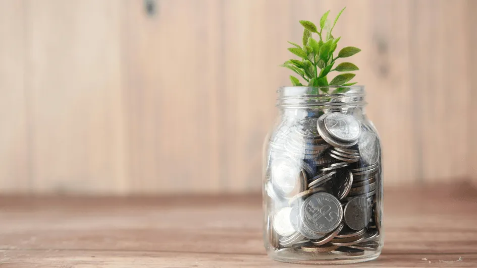 Glas mit Geld.webp