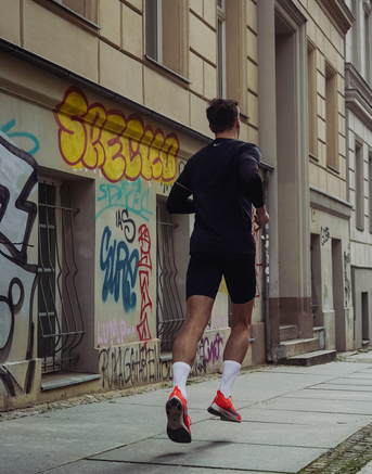 Sportlich durch deinen Alltag- mit diesen fünf Tipps sparst du dir die Fitnessstudio-Beiträge 3.png